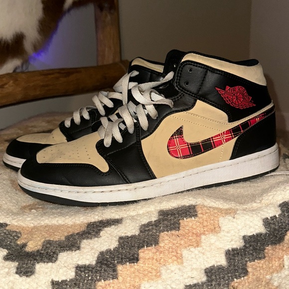 Nike Air Jordan 1 Mid Tartan Swoosh